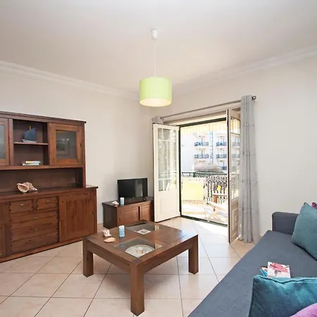 Montego - Acolhedor, Com Piscina - Apartamento